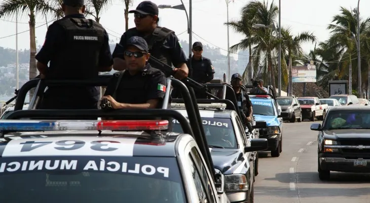 Asesinan a tres policías turísticos en el balneario mexicano de La Paz