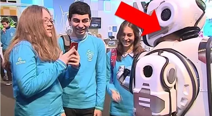 El robot ruso "Boris" resultó ser un hombre disfrazado