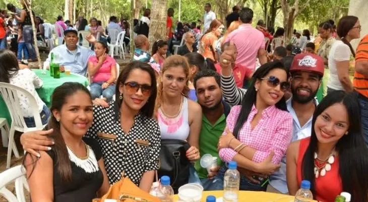 Celebran octavo "Abrazo sabanetero" en el Jardín Botánico