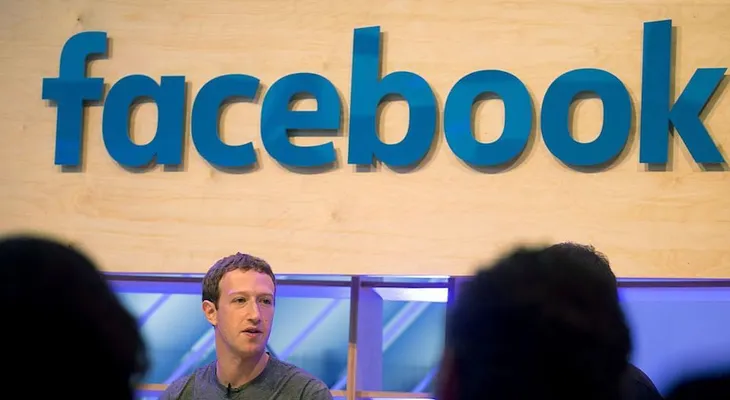Facebook no encuentra problema en sus tendencias, pero aún así las cambia