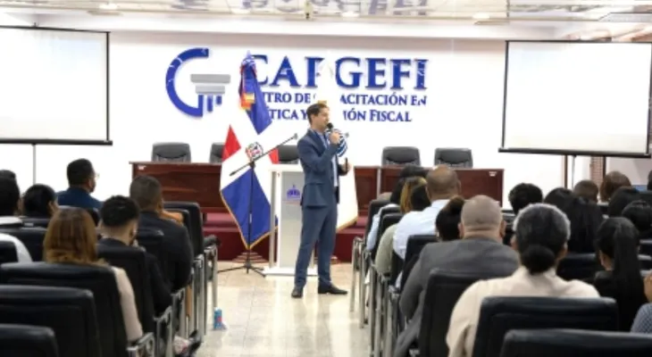 Contraloría y Banreservas imparten taller sobre fideicomisos