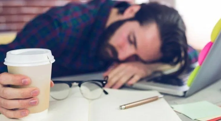 6 tips para sobrevivir al almuerzo y no dormir en el intento