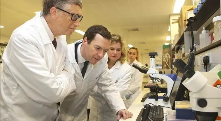  Bill Gates destinará más 1000 millones de euros a combatir la malaria 