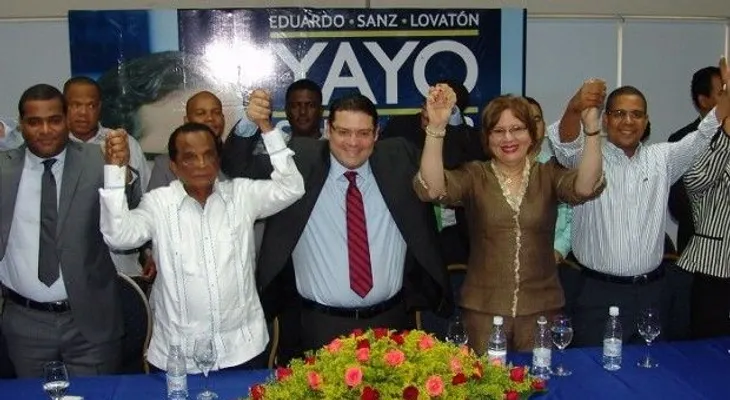 Sanz Lovatón recibe apoyo de la familia Sánchez Baret 