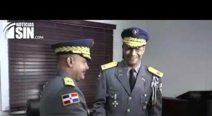 Posesionan nuevo director de la Policía en Santiago