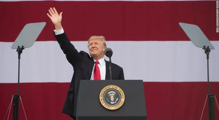 Las 29 frases más insólitas del discurso ultrapolítico de Trump a los Boy Scouts