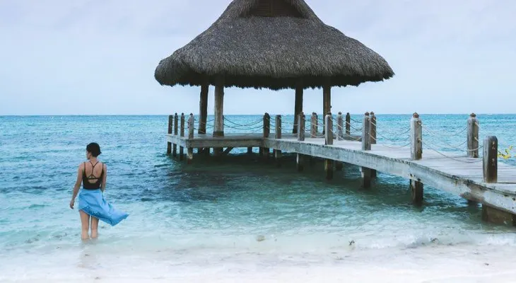 La mujer que ganó el "mejor trabajo del planeta"; visitó República Dominicana