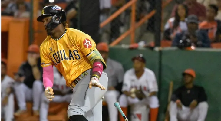 Aguilas logran empatar con los Toros