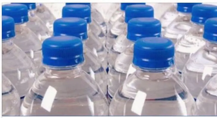 Dios santo! no compres botellas de agua nunca jamás! debes leer esto urgente! no esperes que sea tarde. Comparte esta importante información