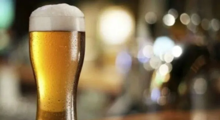 ¿Qué es lo que produce barriga cervecera?