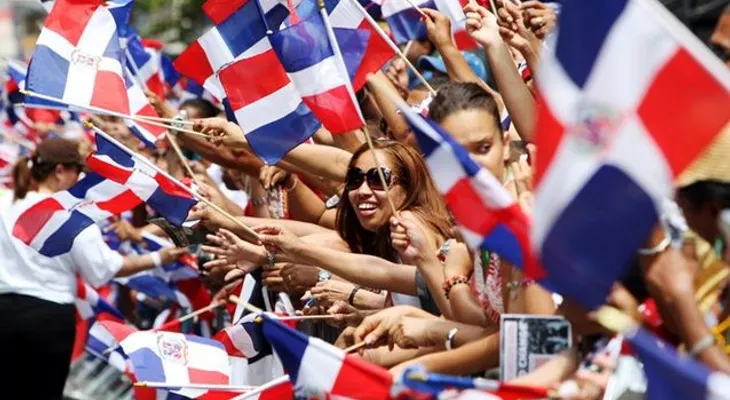 Dominicanos NY celebran rechazo a Ley salud de Donald Trump 
