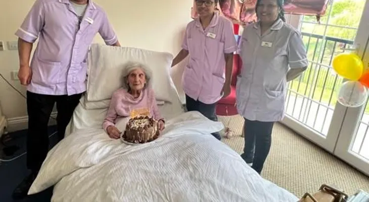 Una mujer de 102 años asegura que el buen sexo es el secreto de su larga vida