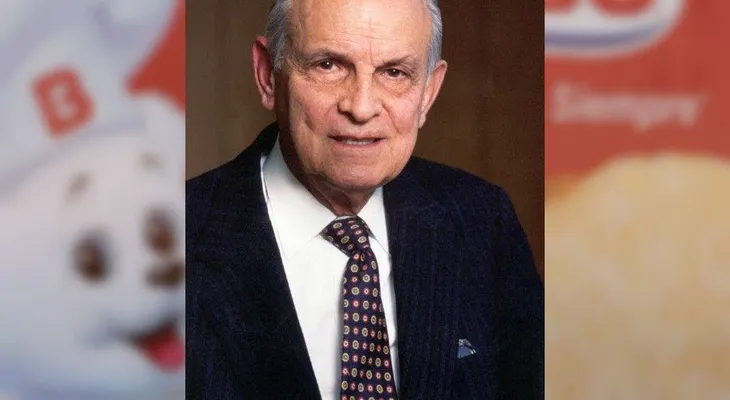 Muere Lorenzo Servitje, fundador del Grupo Bimbo, a los 99 años