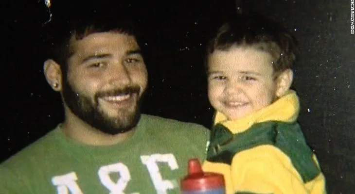 Chris Mintz, héroe del tiroteo en Oregon dijo a atacante: Hoy es el cumpleaños de mi hijo