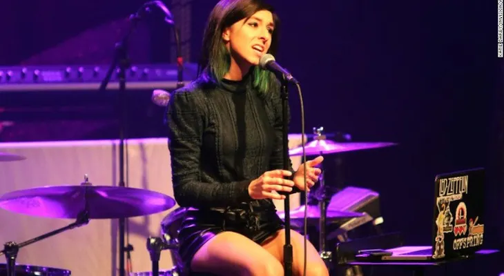 Muere cantante de "The Voice" Christina Grimmie; un hombre le disparó mientras firmaba autógrafos