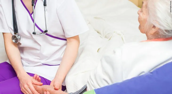 Por qué los doctores optan por morir de forma diferente