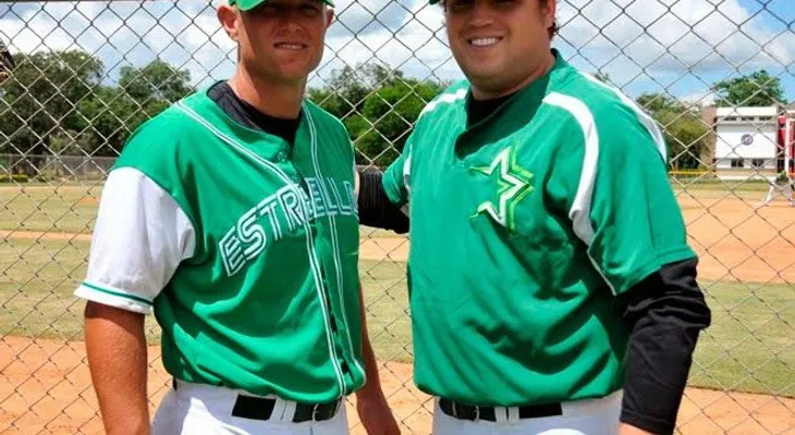Llegan a entrenamientos de Estrellas catcher  y relevista importados 