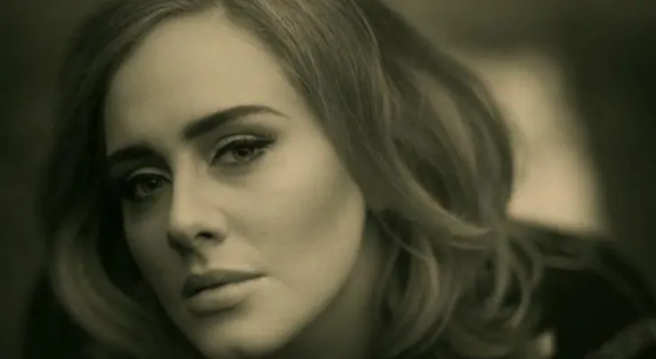 Por qué Adele no permite que su música se oiga por streaming