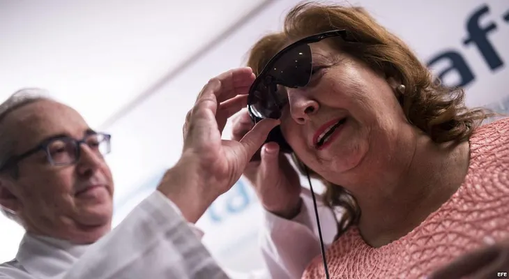 El implante que le devolvió la visión a una mujer ciega