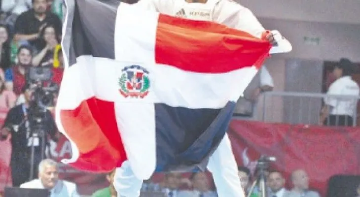 Luis Pie logra oro en taekwondo; tiro al plato también brilló