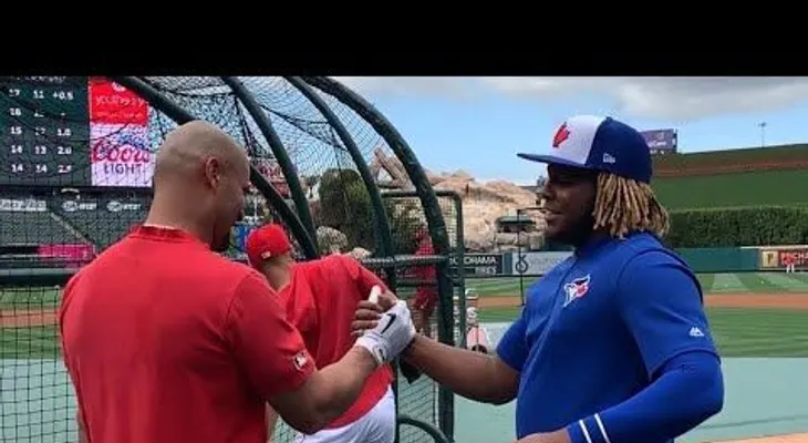 Si no la viste, esta fue la espectacular jugada de Vladimir Guerrero Jr