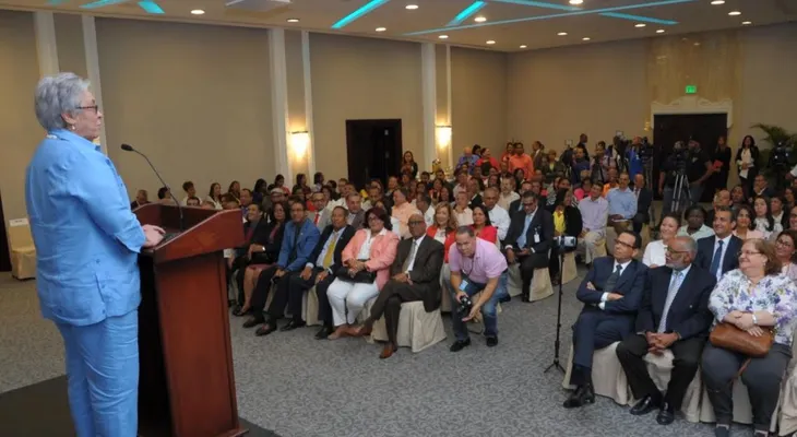Ministerio de Salud anuncia baja la mortalidad materna; se reduce a 90.1 por 100 mil nacidos vivos en 2016