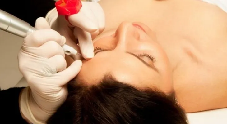  Micropigmentación vs  Microblading  en tus cejas