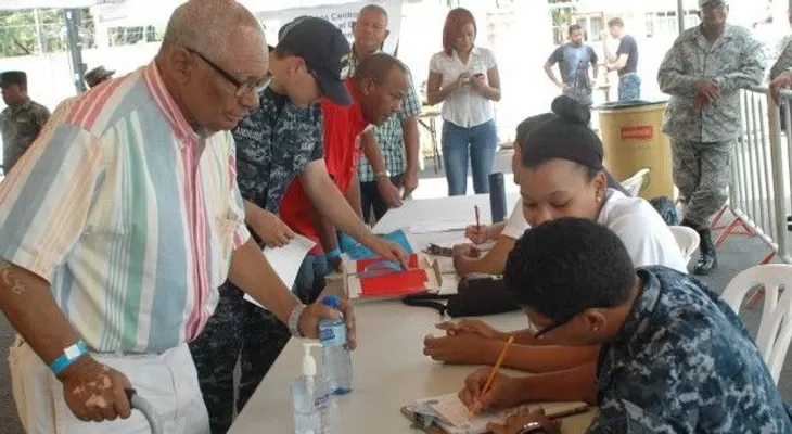 MIDE, Comando Sur y Embajada EE.UU realizan operativo de asistencia humanitaria