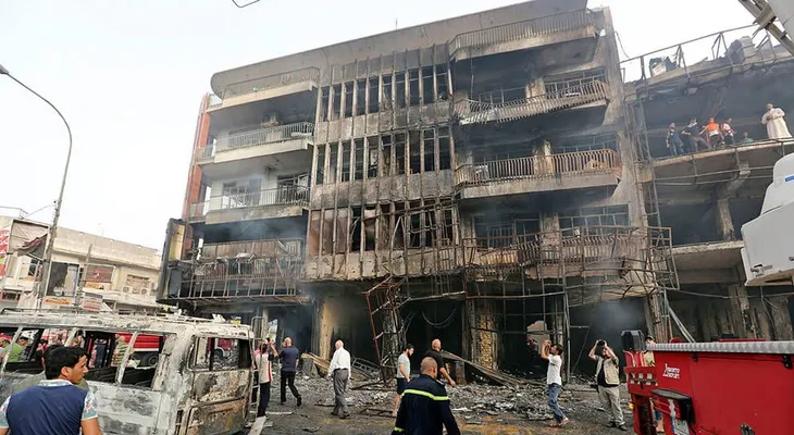 Aumenta a 125 el número de muertos en atentado suicida del Estado Islámico en Bagdad