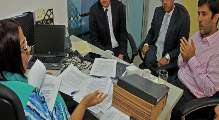 Ejecutivos de Falcondo visitan Energía y Minas tras impedimento de exportación