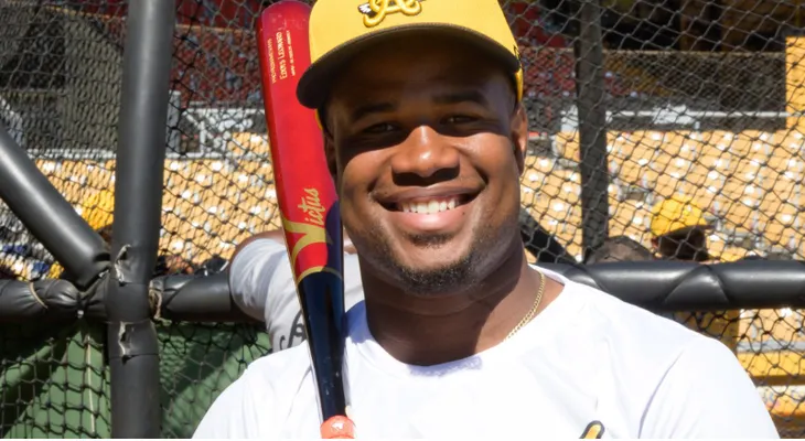 Eddys Leonard se une a las Águilas tras cumplir su sueño de jugar en Grandes Ligas