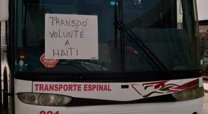 Haitianos salen por Dajabón hacia su país