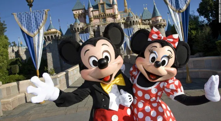 Disneyland aumenta los precios de las entradas anuales a más de 1.000 dólares