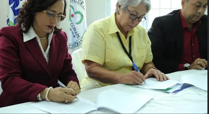 Ministerio de Salud investiga conflicto entre enfermeras y CONAPE