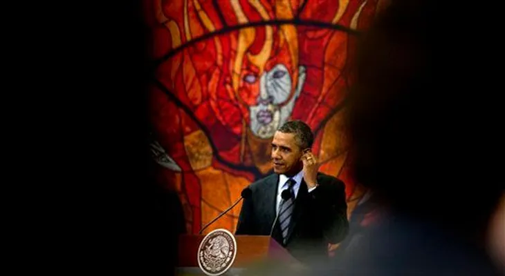 Obama dice es "inaceptable" violencia Venezuela; y que son falsas acusaciones contra EEUU