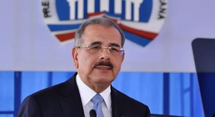 Revelan Danilo Medina vetará ley que declara Loma Miranda Parque Nacional