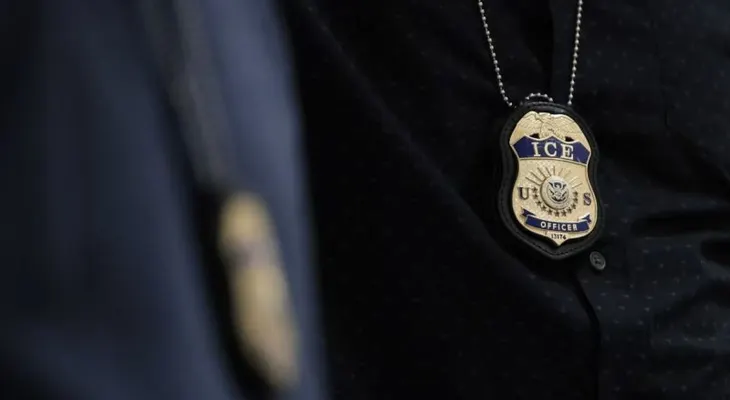 ICE revisó millones de registros de votantes en busca de no ciudadanos, revelan documentos internos