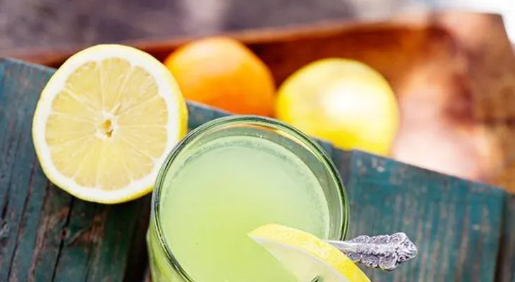 Entérate ¿Para qué sirve el zumo de limón caliente?