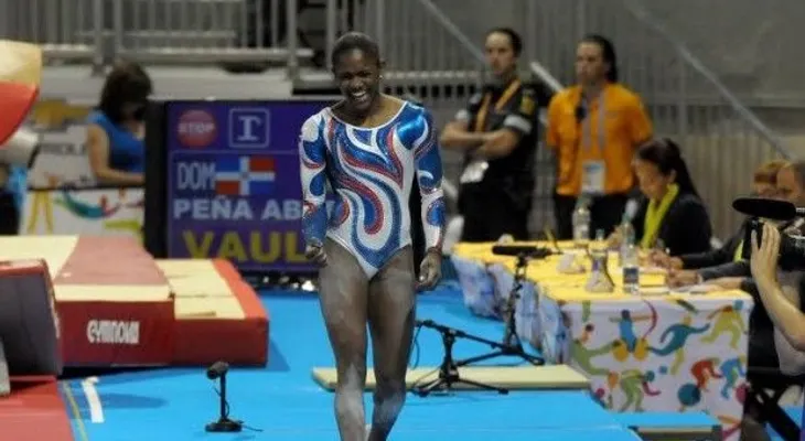 Gimnasta Yamilet Peña conquista plata en Juegos Panamericanos
