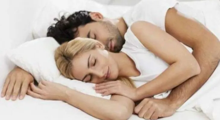 Así es tu relación de pareja según la postura con la que duermen