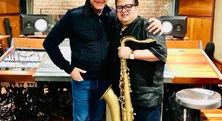 Sandy Gabriel lanza videoclip de su proyecto "Sandy Gabriel & Amigos" con José Antonio Molina