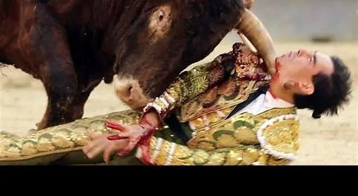 Historias de toreros que han sido decapitados en vivo por toros