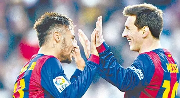 Messi despacha  al Levante  con un triplete 