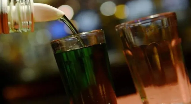 Confiscan decenas de bebidas alcohólicas falsificadas en Barahona
