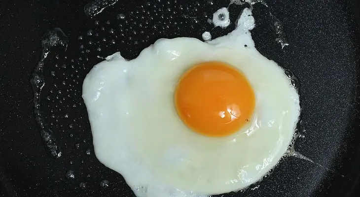 ¿Comer huevos es bueno o malo para tu salud?