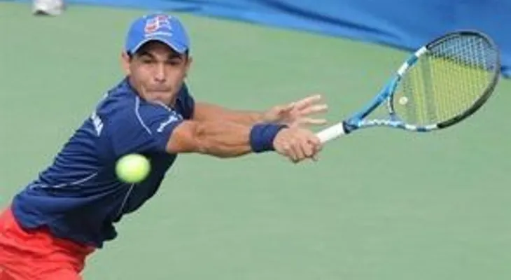 Víctor Estrella, eliminado en segunda ronda del Abierto de Australia