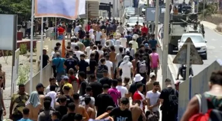 Miles de migrantes siguen varados en Ceuta tres semanas después de la entrada masiva del 30 de julio