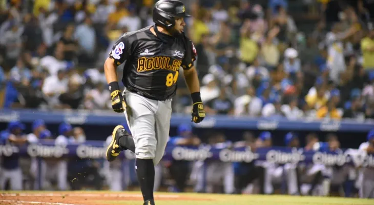 Las Aguilas blaquean al Licey con auspicioso debut de Melky Cabrera 