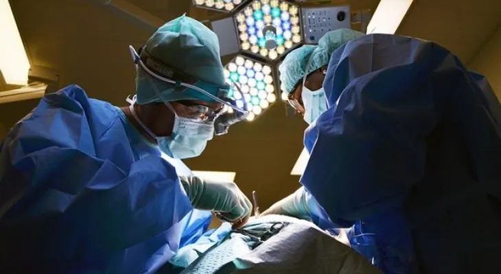 Acapara titulares caso de mujer que despertó tras 27 años en coma