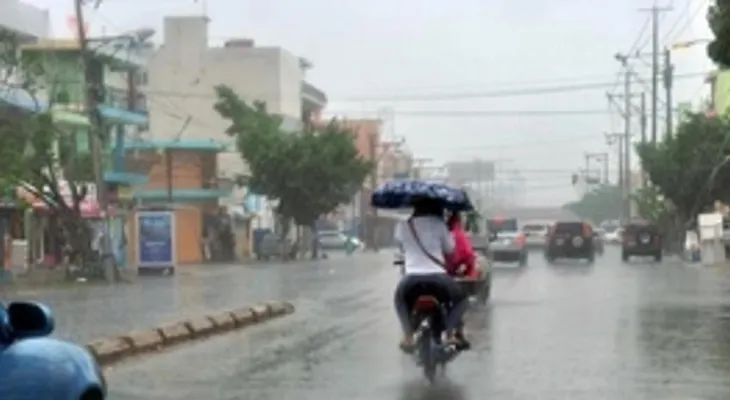 Indomet pronostica aguaceros y calor este jueves por onda tropical y vaguada